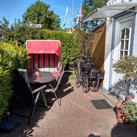 Haus Sandra - 8, 1 Stock, Box-betten, Terrasse Mit Strandkorb * Dahme (Schleswig-Holstein)