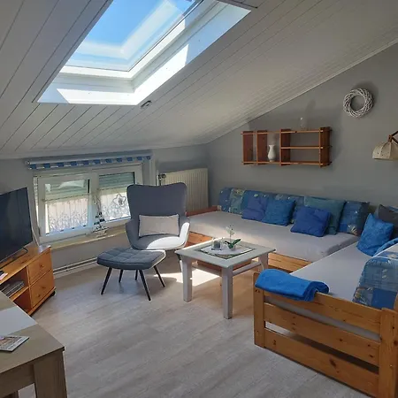 Haus Sandra - 8, 1 Stock, Box-betten, Terrasse Mit Strandkorb * Dahme (Schleswig-Holstein)
